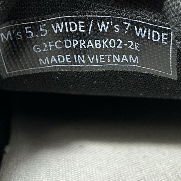 Kizik Prague Blackout Women’s Size 7 Wide Black Suede Canvas Athletic Shoes Used - Picture 11 of 11